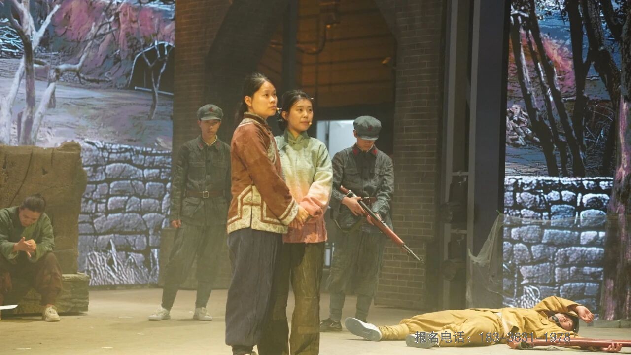 少林小龙武校学生倾情参演大型红色沉浸式英雄史诗《大别山战将》