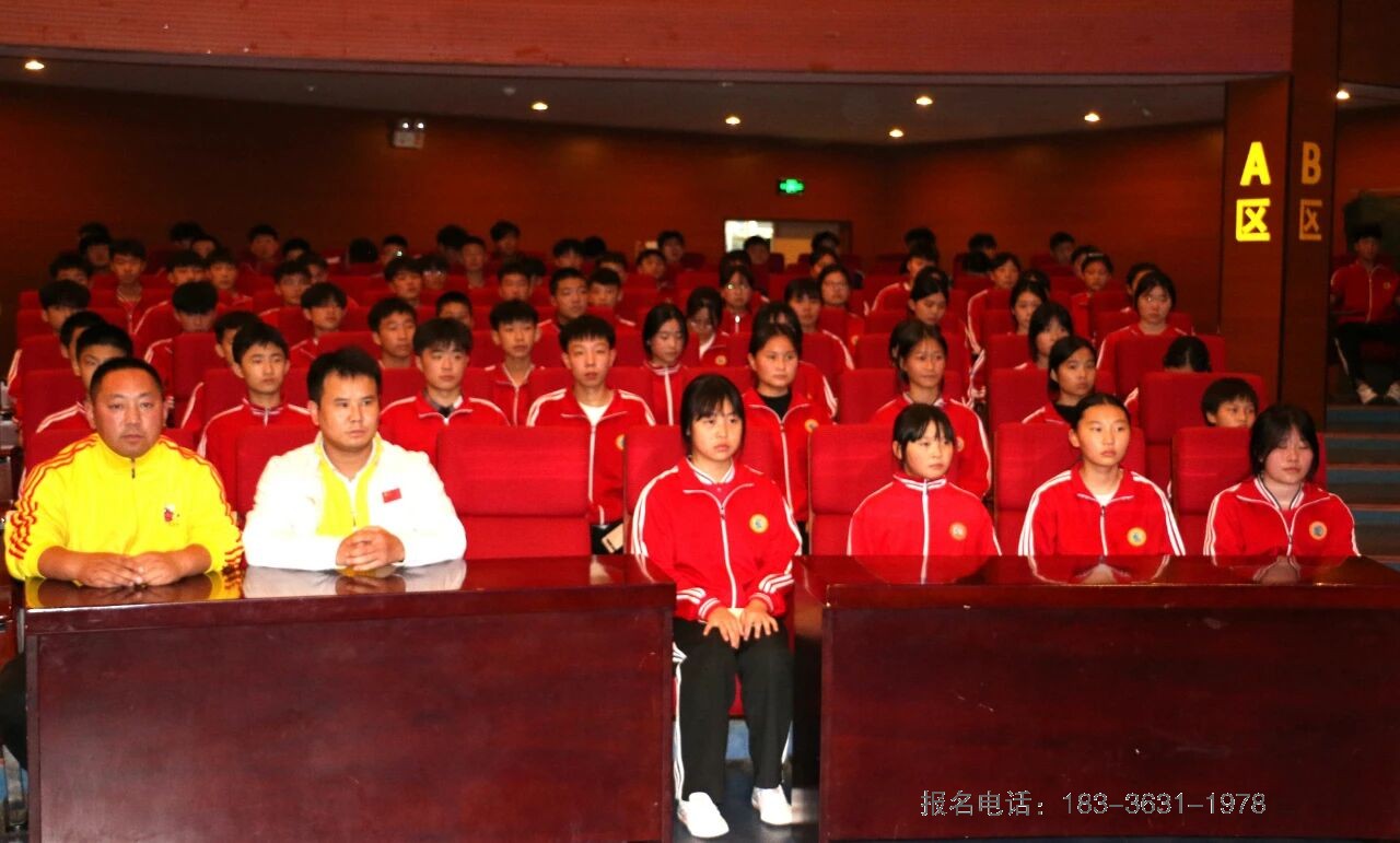 少林小龙武校召开2025年度班干部培训会议 以“十要十不要”筑牢班长职责根基