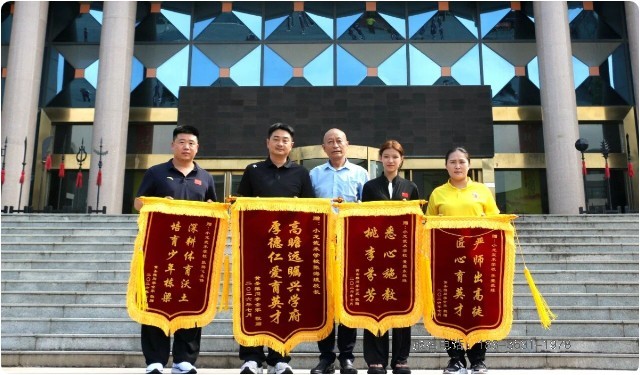 河南嵩山少林小龙武校学员黄圣雅被江苏师范大学录取——五年习武砺剑锋 金榜题名启新程