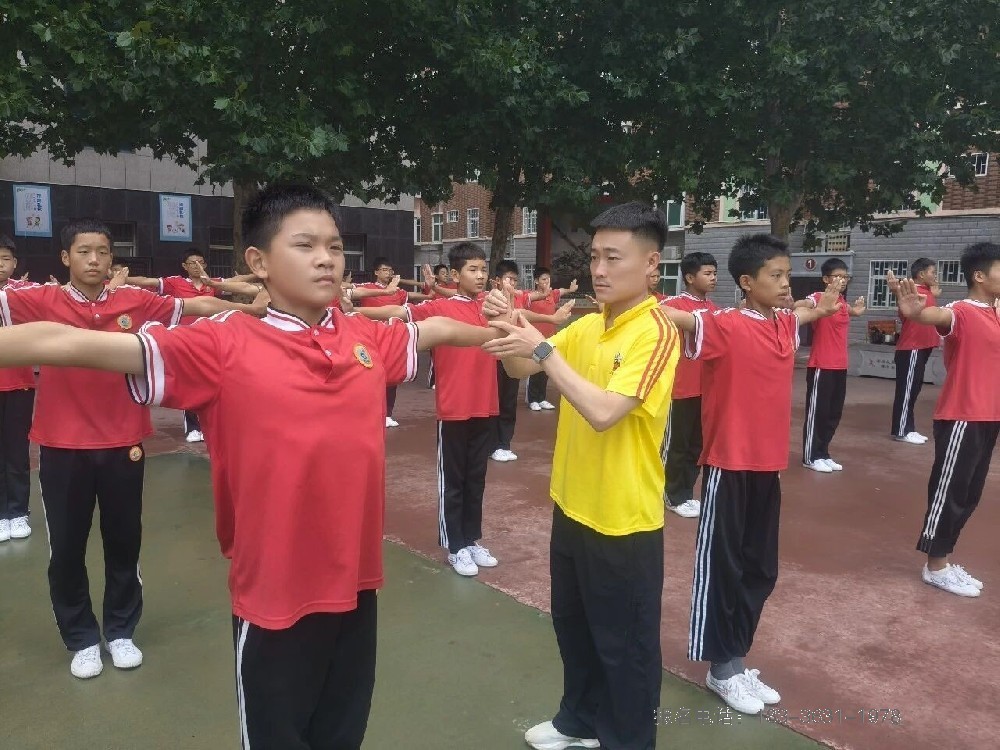 河南少林小龙武校教练高智