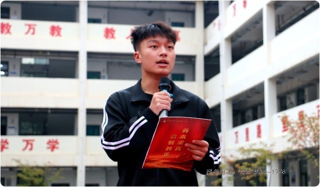 河南少林小龙武校